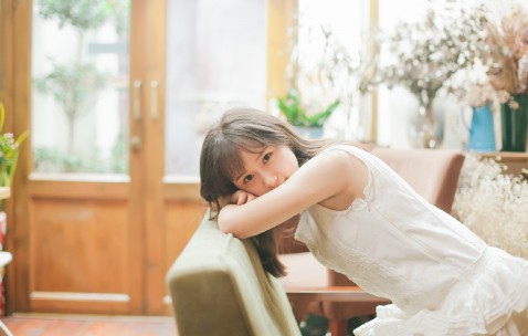 新生儿宝宝连续打嗝的原因解析